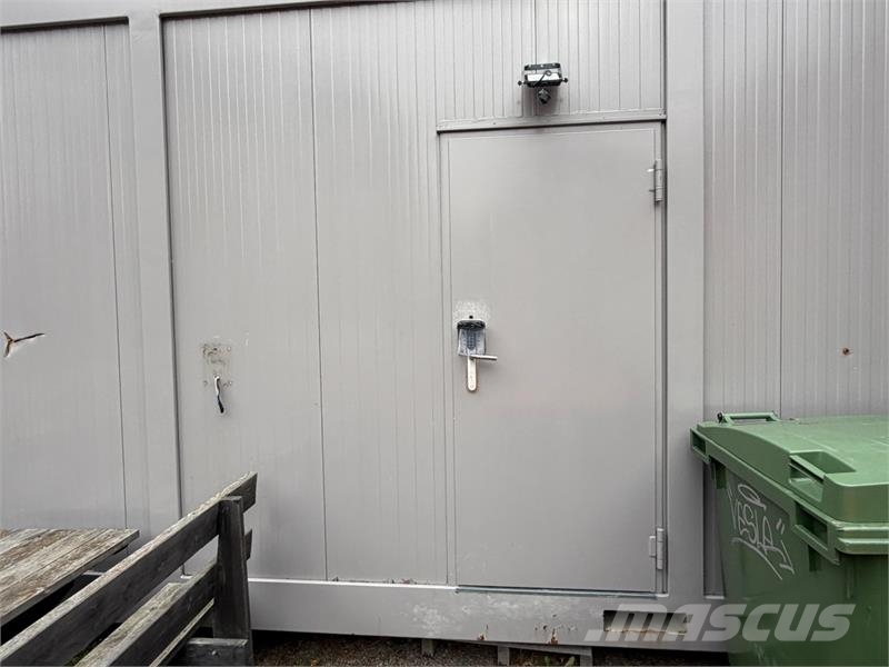 Algeco brakkemodul - garderobe med 6 skap - to WC- Andre komponenter