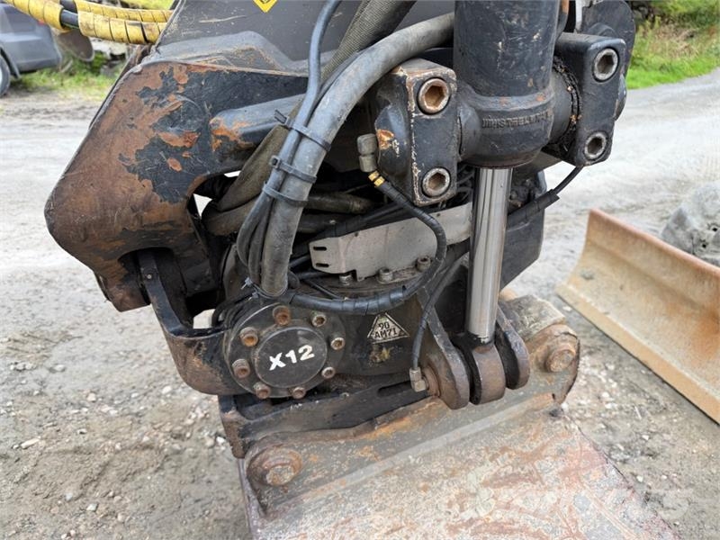 CASE CX80 C Beltegraver, 4072 t, Steelwrist X12, skjær  Beltegraver