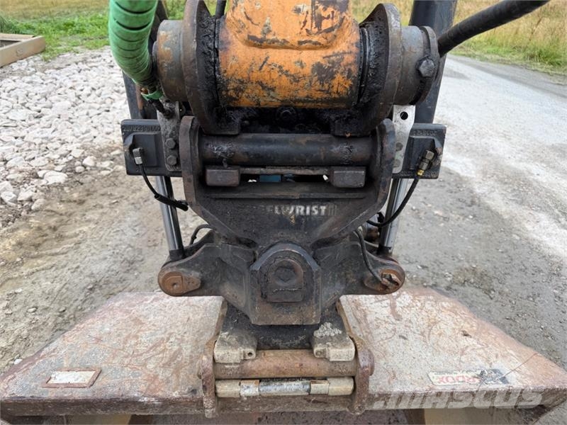 CASE CX80 C Beltegraver, 4072 t, Steelwrist X12, skjær  Beltegraver