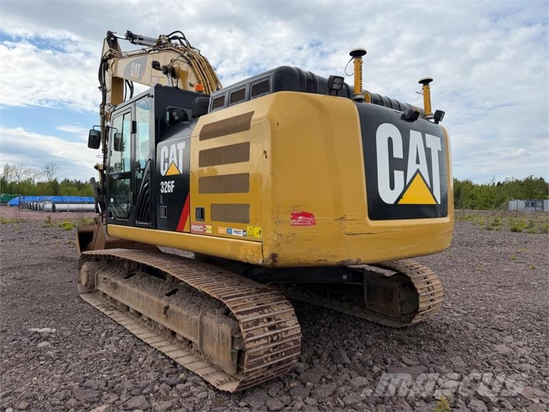 CAT 326F Gravemaskin med R8 Rototilt, to skuffer, Nova Гусеничні екскаватори