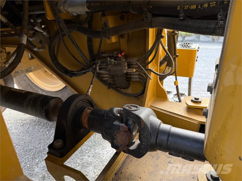 CAT 930 Hjullaster- 191 timer - Spakestyring - Sentral Wheel loaders