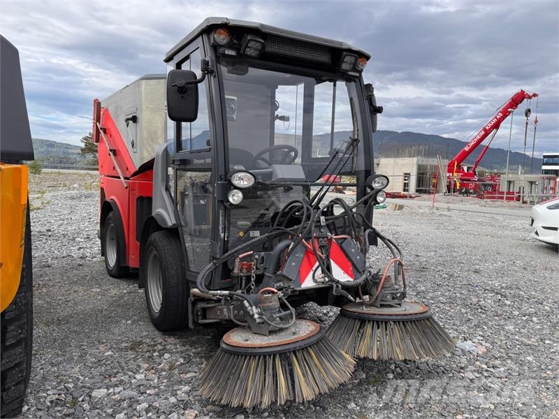 Citymaster 1600 - Redskapsbærer med kosteaggregat Construction - Autres