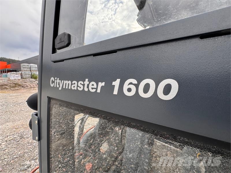 Citymaster 1600 - Redskapsbærer med kosteaggregat Construction - Autres