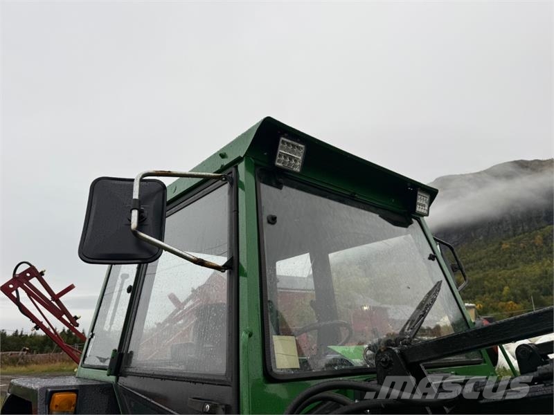 Deutz Fahr D7007 CH Traktorid