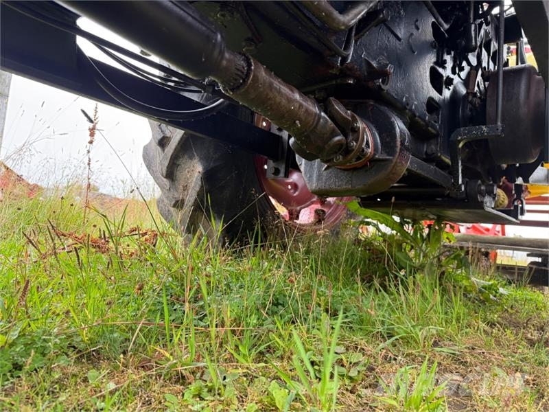 Deutz Fahr D7007 CH Traktorid
