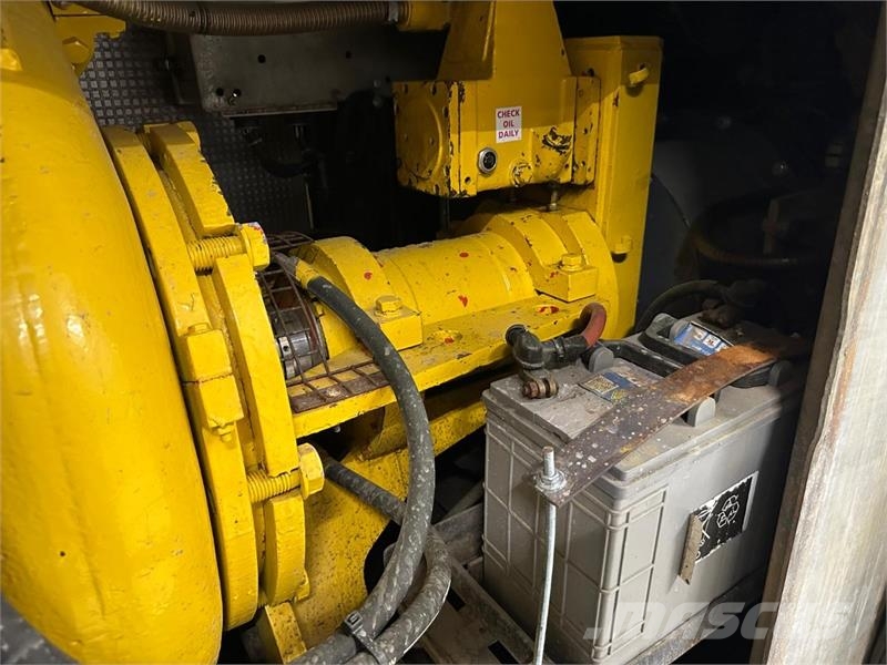 Dieselaggregat i støydempet kapsling – Lite brukt Sonstige Baumaschinen