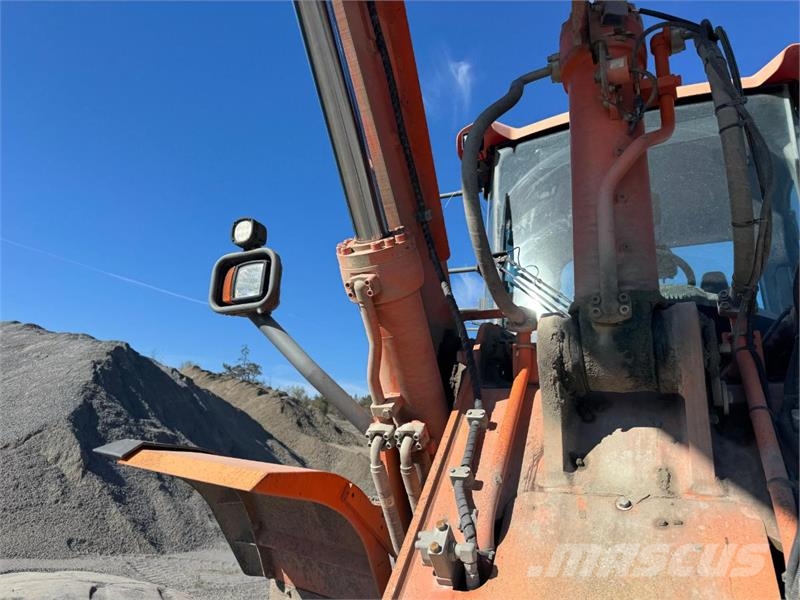 Doosan DL420-3 HJULLASTER - SPAKSTYRING OG JOYSTICK - GJE Kolesové nakladače