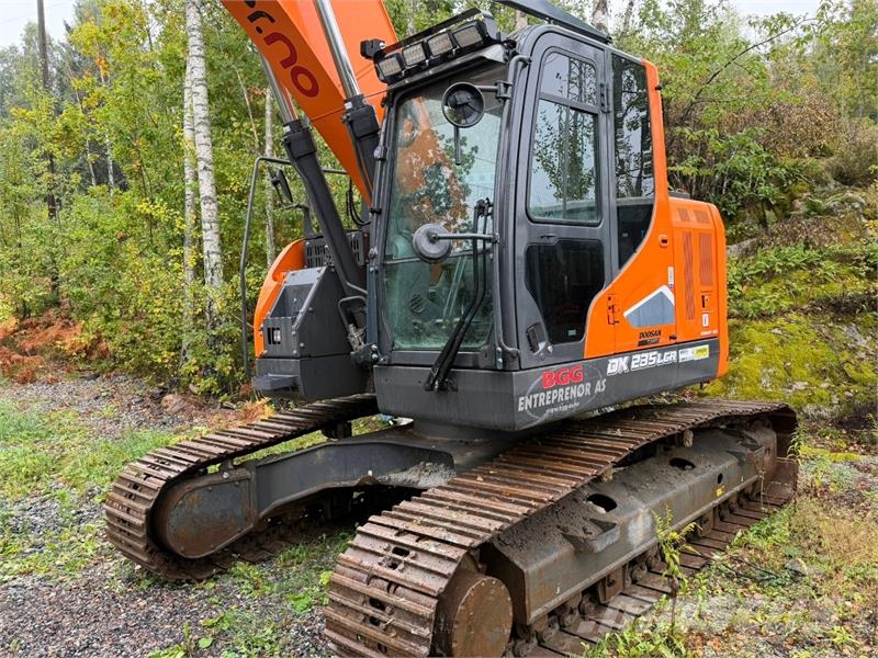 Doosan DX235LCR Pelle sur chenilles