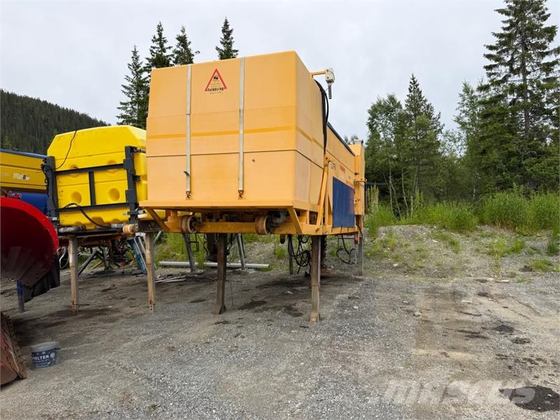 Fastsandspreder Other trucks