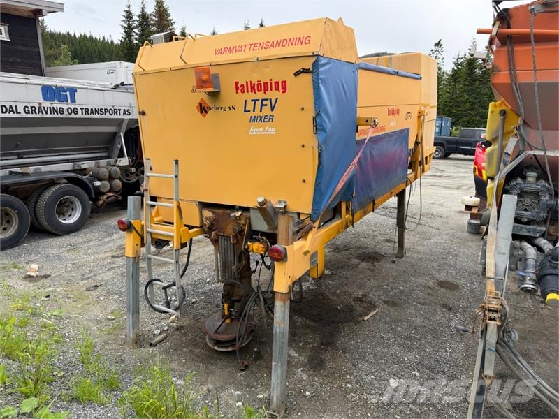 Fastsandspreder Other trucks