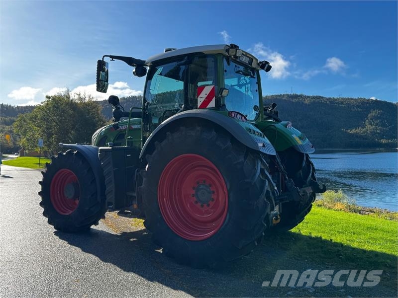 Fendt 724 Vario Profi+ - Spakstyring - Isobus - 50 km/t  Traktorer