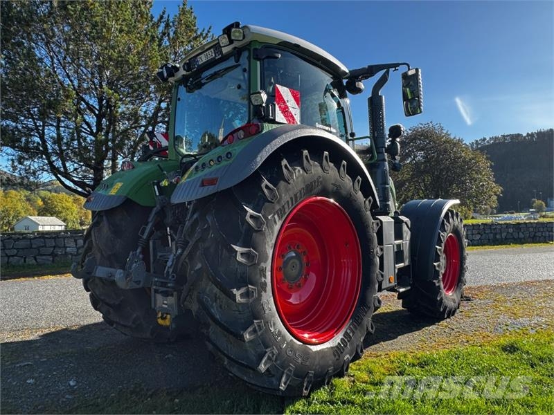 Fendt 724 Vario Profi+ - Spakstyring - Isobus - 50 km/t  Traktorer