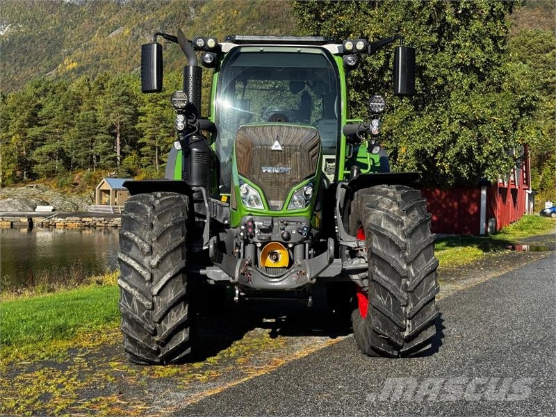 Fendt 724 Vario Profi+ - Spakstyring - Isobus - 50 km/t  Traktorer