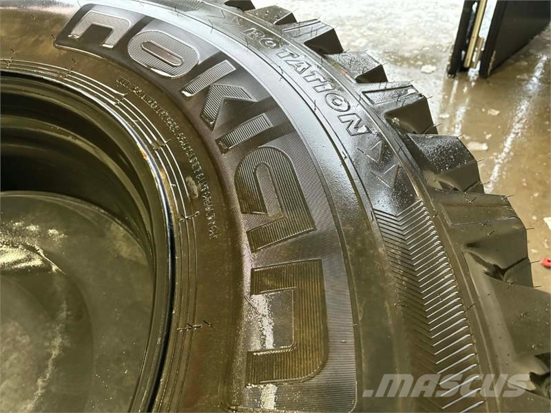 Fendt Nokian vinterhjul 480/80 R34 + 620/80 R42 med pigg Навесное оборудование и запчасти