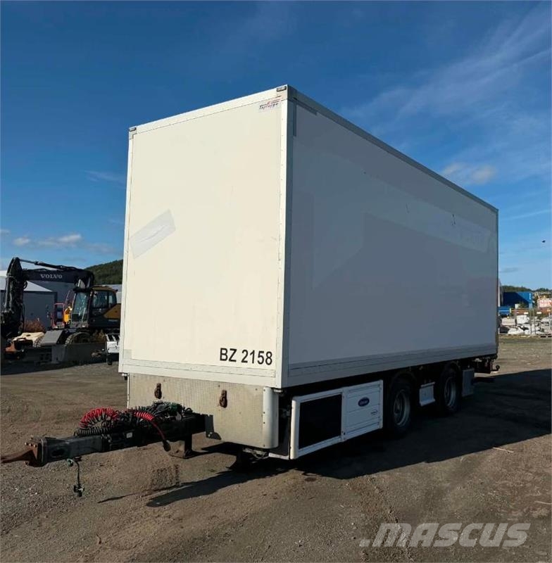 Fliegl 2-akslet henger med Tarfurgo påbygg m/carrier 2 te Muud haagised