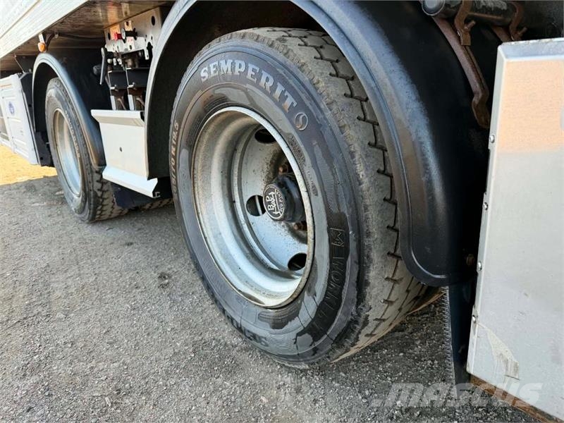 Fliegl 2-akslet henger med Tarfurgo påbygg m/carrier 2 te Muud haagised