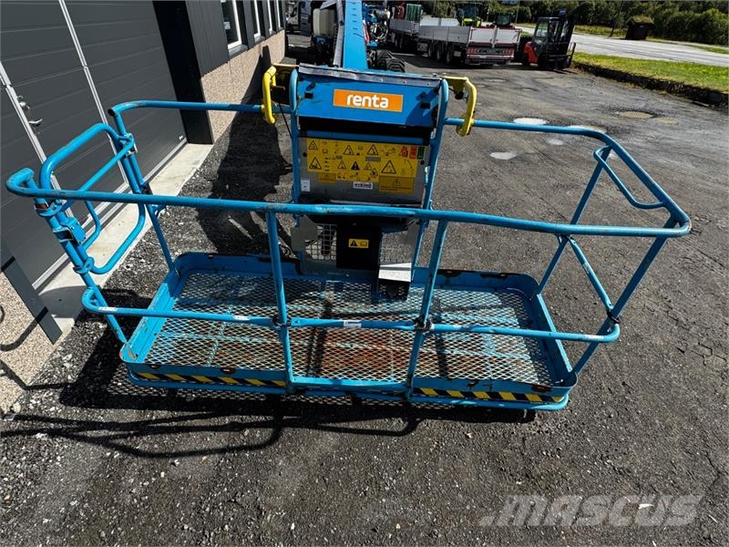 Genie S-85 XC Bomlift 4x4 - selges som delemaskin / rep. Ножничные подъемники