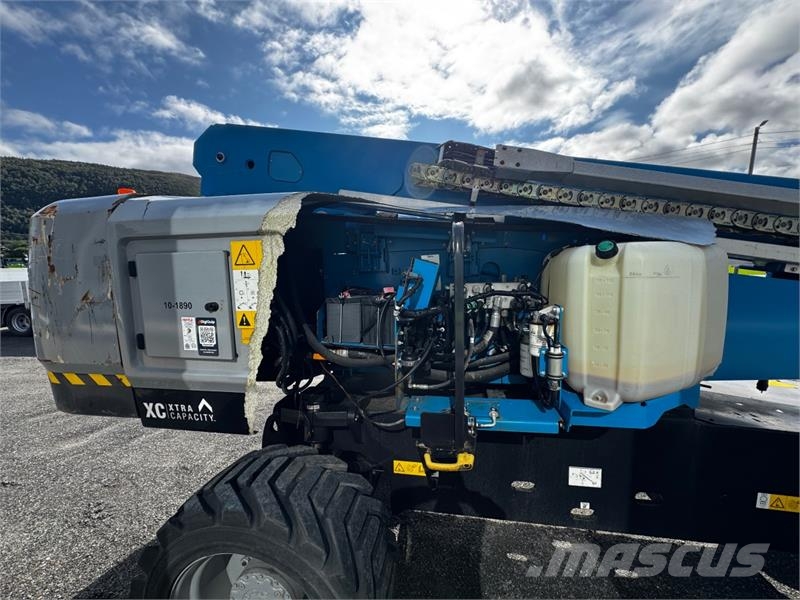 Genie S-85 XC Bomlift 4x4 - selges som delemaskin / rep. Ножничные подъемники
