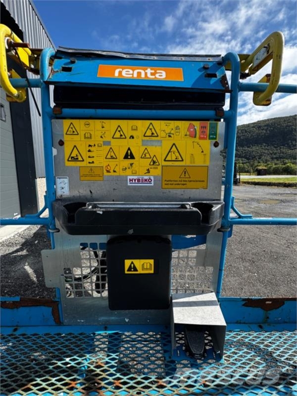 Genie S-85 XC Bomlift 4x4 - selges som delemaskin / rep. Ножничные подъемники
