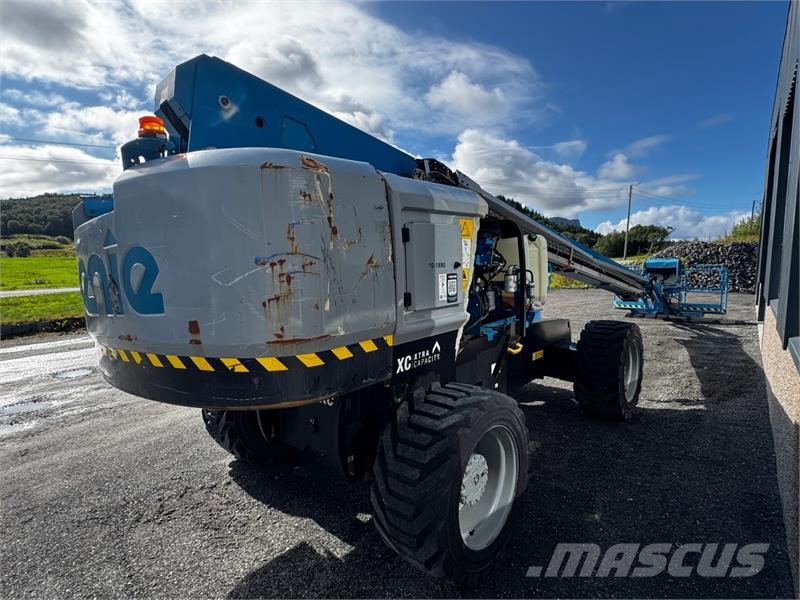 Genie S-85 XC Bomlift 4x4 - selges som delemaskin / rep. Ножничные подъемники