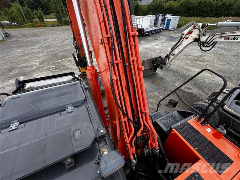 Hitachi Zaxis 300LC Crawler excavators