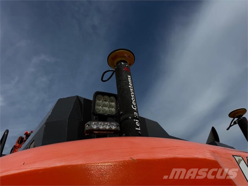 Hitachi Zaxis 300LC Crawler excavators