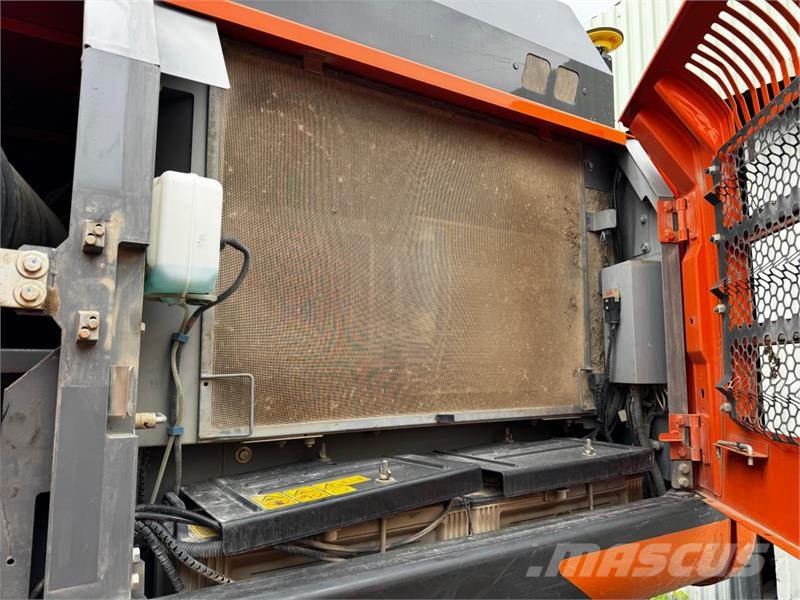 Hitachi Zaxis 300LC Crawler excavators