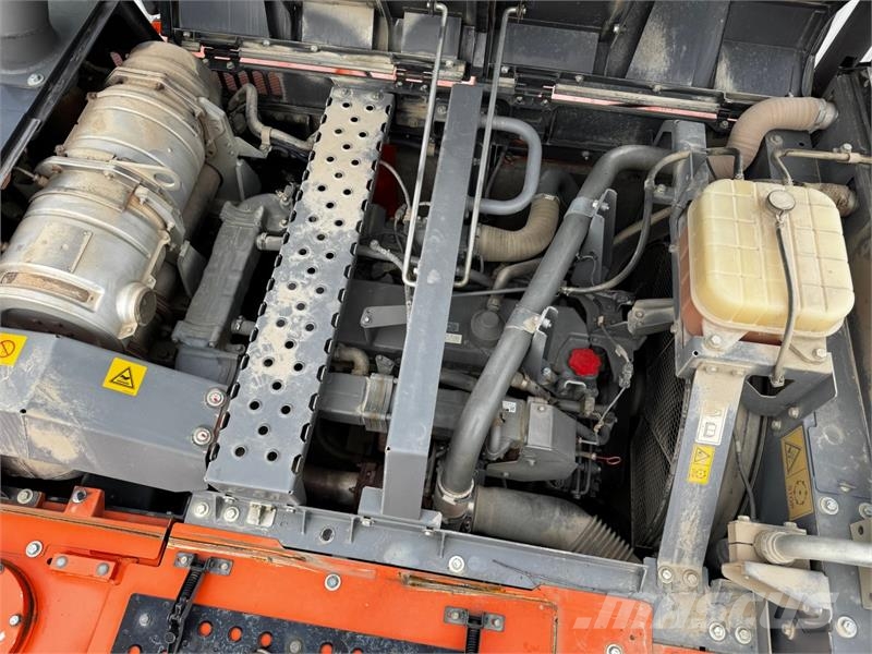 Hitachi Zaxis 300LC Crawler excavators