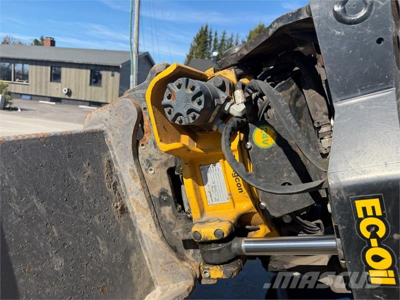Hitachi ZX85US-6 beltegraver - Engcon tiltrotator med EC-O Escavadeiras de esteiras