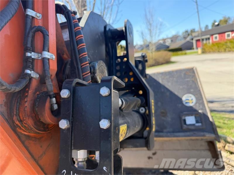 Hitachi ZX85US-6 beltegraver - Engcon tiltrotator med EC-O Escavadeiras de esteiras
