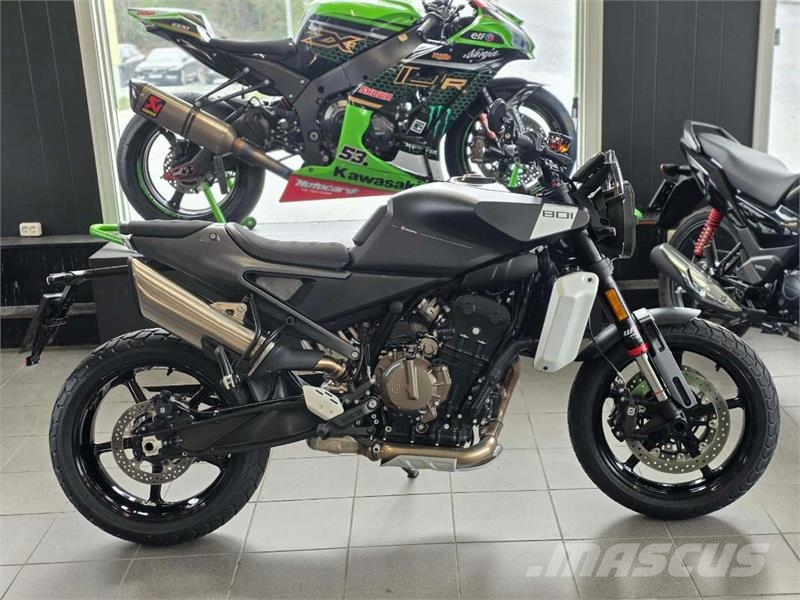 Husqvarna Svartpilen 801 Voiture