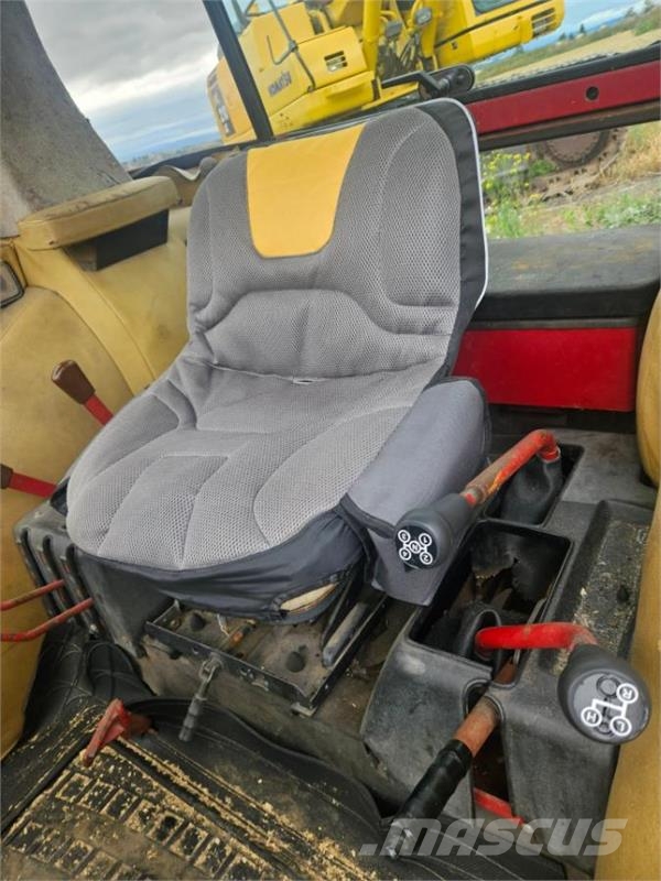 International 585 XL 2WD Tratores Agrícolas usados