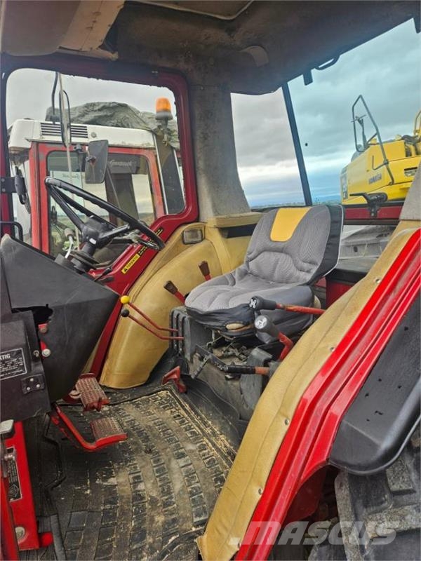 International 585 XL 2WD Tratores Agrícolas usados