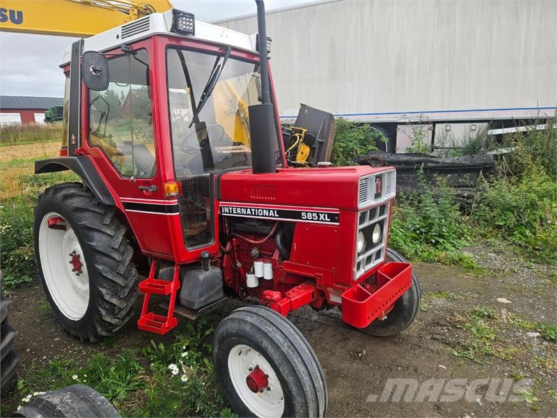 International 585 XL 2WD Tratores Agrícolas usados