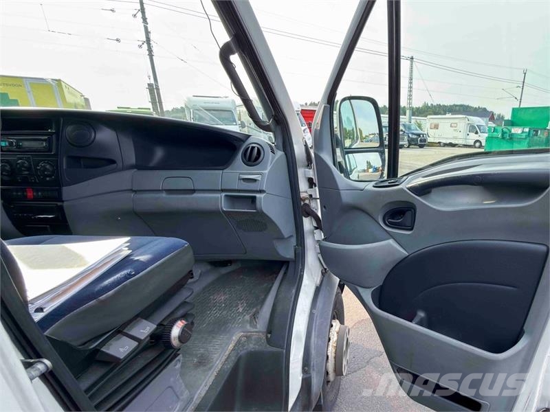 Iveco 2010 Iveco Daily 65C18 liftbil - Nifty VM140 perso Andere Fahrzeuge