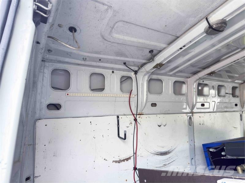 Iveco 2010 Iveco Daily 65C18 liftbil - Nifty VM140 perso Andere Fahrzeuge