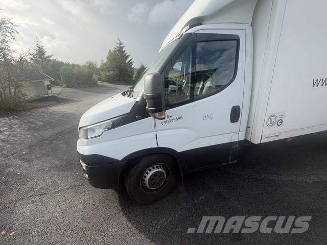Iveco Daily Personbilar