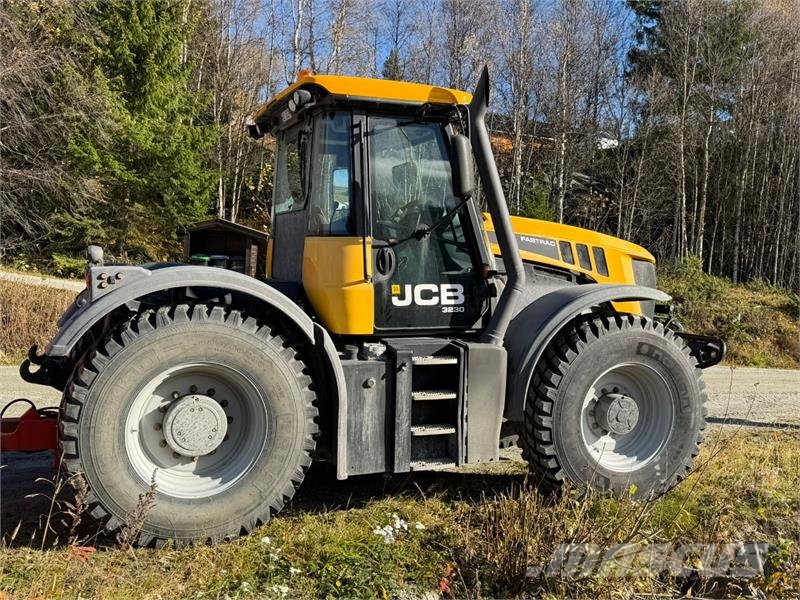 JCB Fastrac 3230 traktor Tracteur
