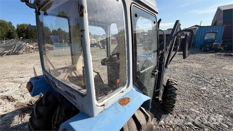 Jinma 354 traktor, frontlaster, 664 t Traktorer