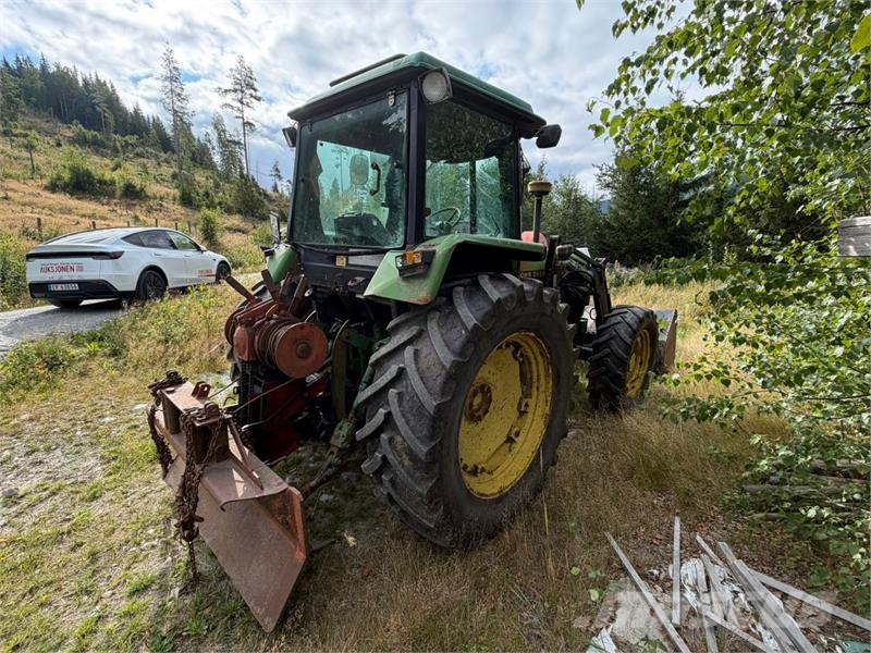 John Deere 3050 S Traktorer