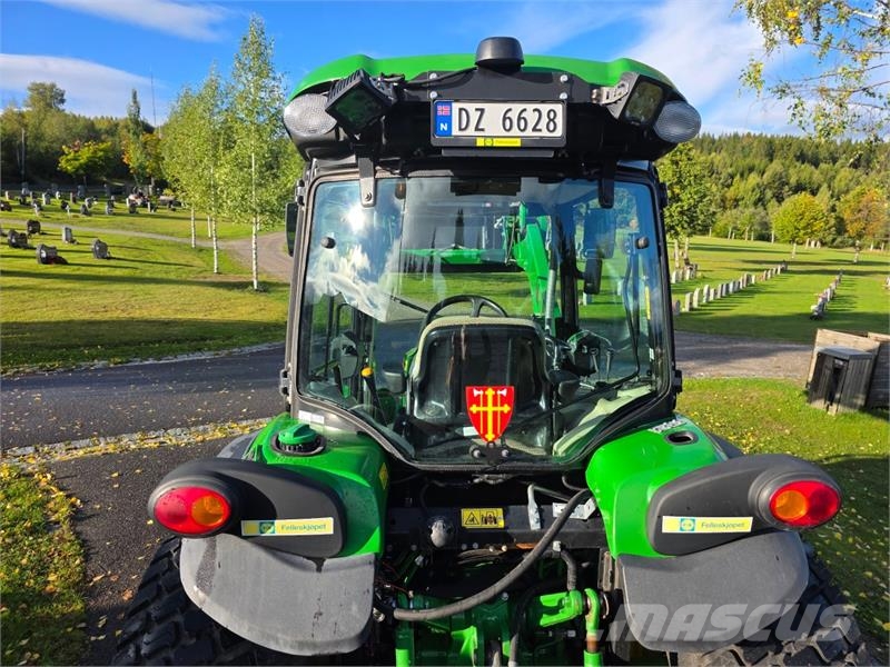 John Deere 4066R Traktorer