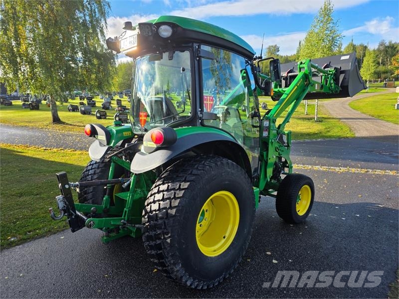John Deere 4066R Traktorer