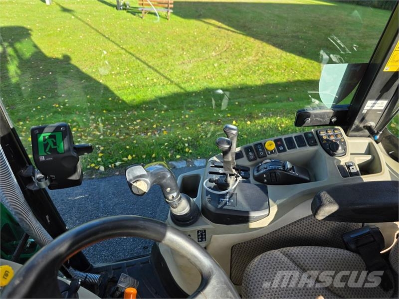 John Deere 4066R Traktorer