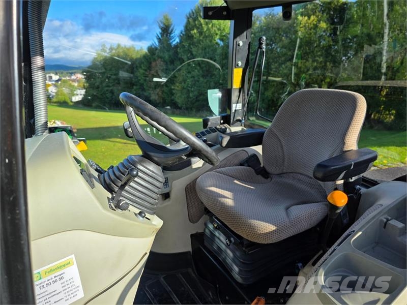 John Deere 4066R Traktorer