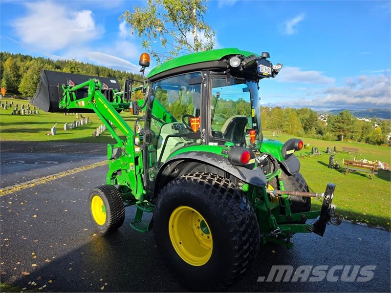 John Deere 4066R Traktorer