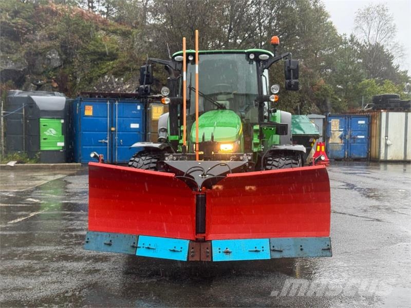 John Deere 5125R Трактори