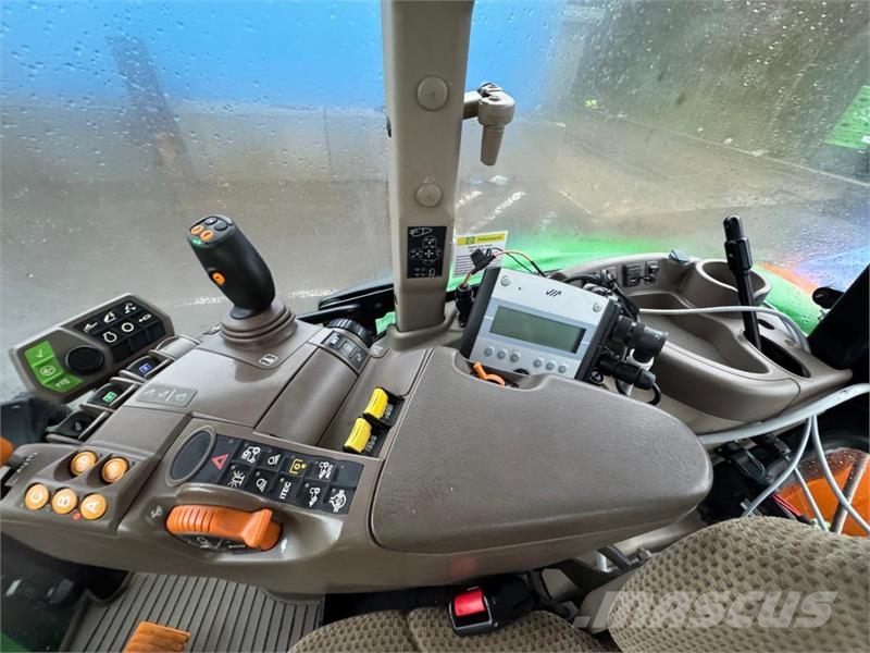 John Deere 5125R Трактори