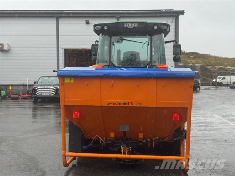 John Deere 5125R Трактори