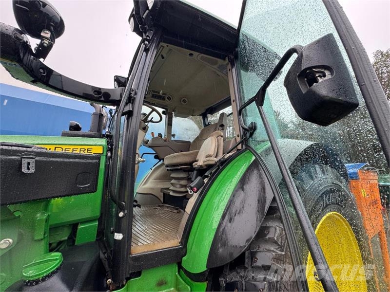 John Deere 5125R Трактори