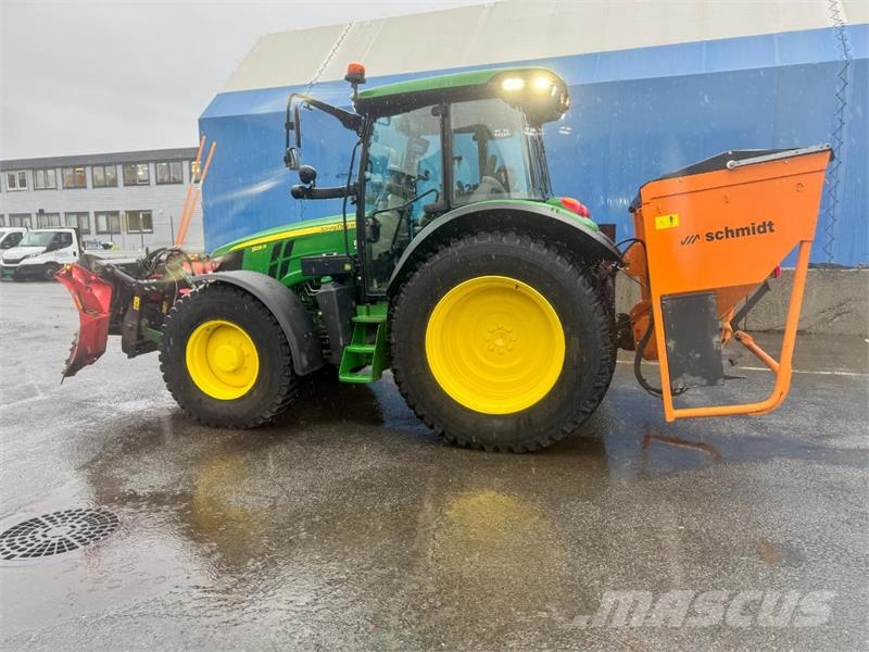 John Deere 5125R Traktoren
